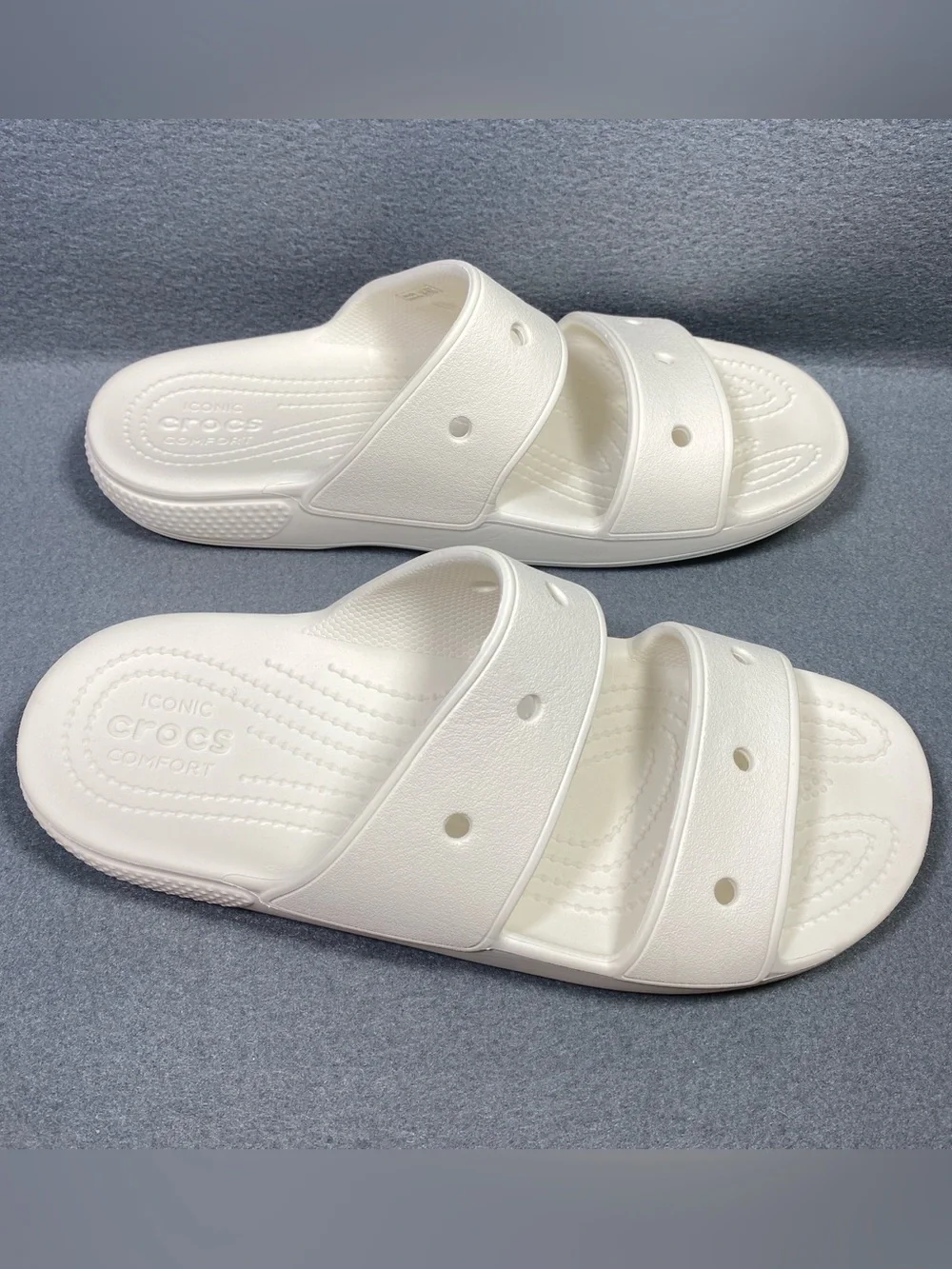 Crocs Open Toe Slides White with Removable Charms, Unisex -Men Sz 9, Women Sz 11